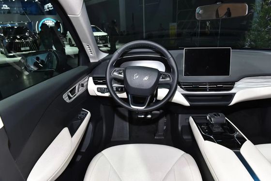 पेट्रोल या इलेक्ट्रिक ईंधन 2024 Hongqi Eqm5 कार काला रंग कुशल सीट वेंटिलेशन