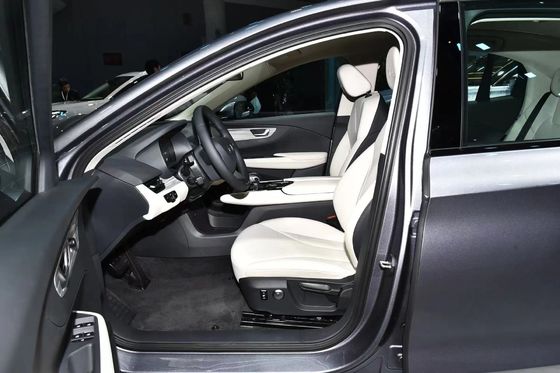 पेट्रोल या इलेक्ट्रिक ईंधन 2024 Hongqi Eqm5 कार काला रंग कुशल सीट वेंटिलेशन